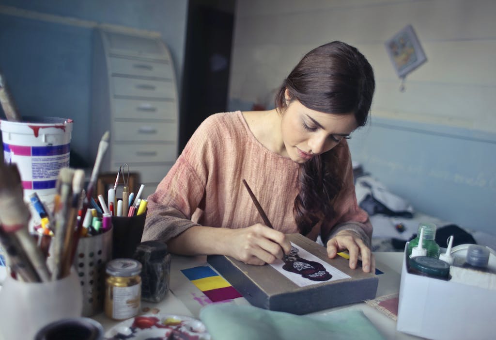 Woman in Brown Scoop-neck Long-sleeved Blouse Painting